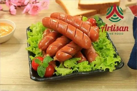 Hình ảnh combo 15 xúc xích chiên tặng 1 cây xúc xích + 1 chai nước sâm 