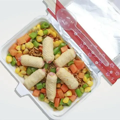 Hình ảnh Mì trộn Mực Xoắn