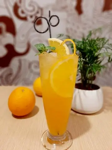 Hình ảnh Ép cam - nguyên chất