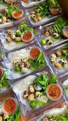 Hình ảnh Bánh Tráng Chấm + 5 trứng lòng đào