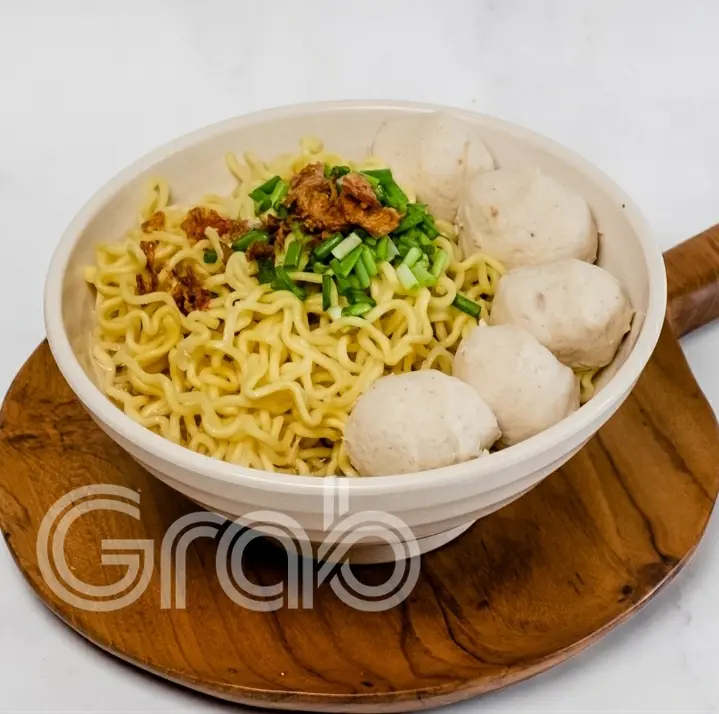Hình ảnh mì vắt trộn bò viên