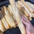 Hình ảnh Bánh mì dài pate không cay