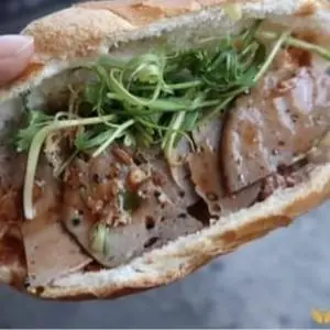 Hình ảnh Bánh Mì Chả Bò