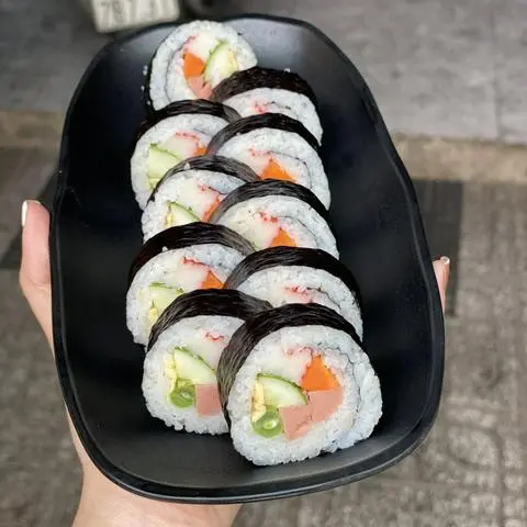 Hình ảnh Kimpap gà giòn