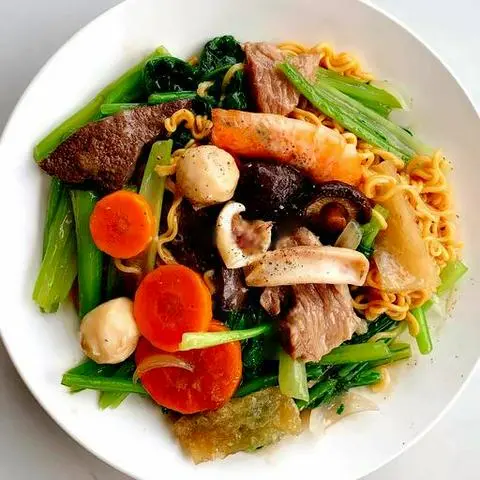 Hình ảnh Mì gói xào thập cẩm (ít nước sốt)