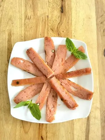 Hình ảnh Nem chua thêm