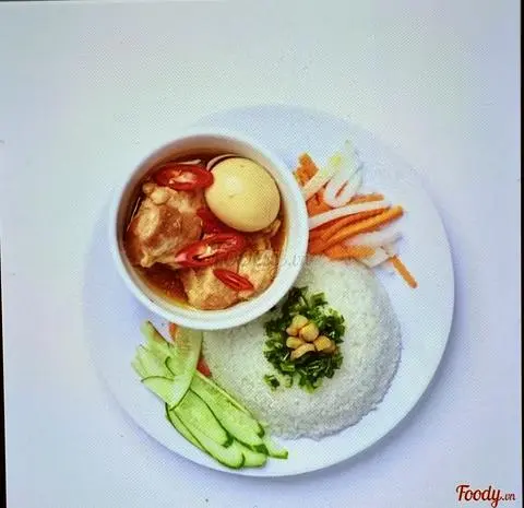 Hình ảnh cơm tấm thịt kho hột vịt 