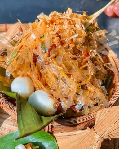 Hình ảnh Bánh tráng trộn thập cẩm - size vừa