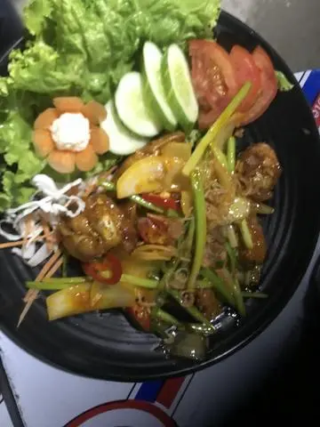 Hình ảnh Cánh gà chiên bơ cay