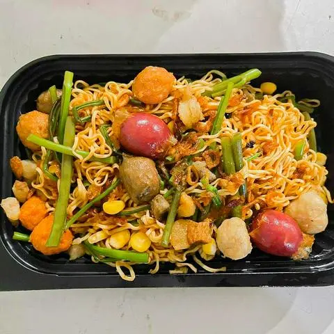 Hình ảnh Mì Trộn Sốt Cay Viên Ngũ Sắc