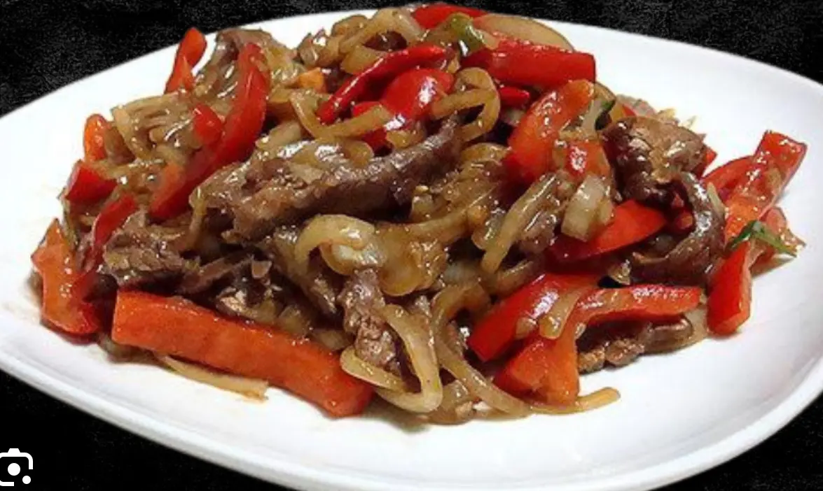 Hình ảnh Cơm bò xào sa tế