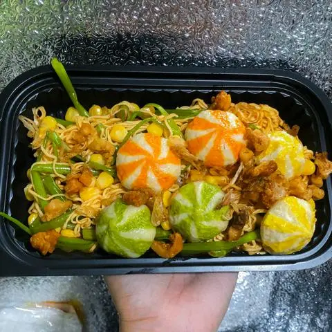Hình ảnh Mì Trộn Sốt Cay Bánh Bao Nhím