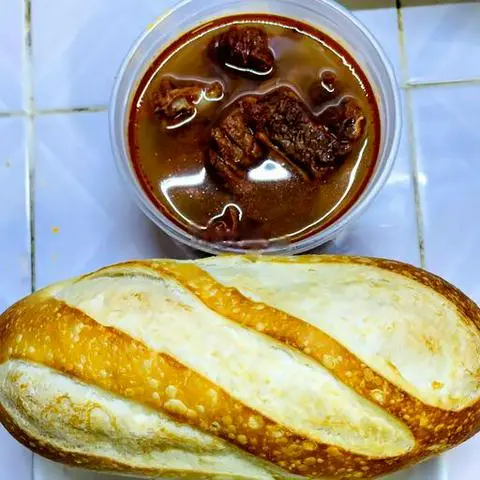 Hình ảnh Bánh mỳ sốt vang