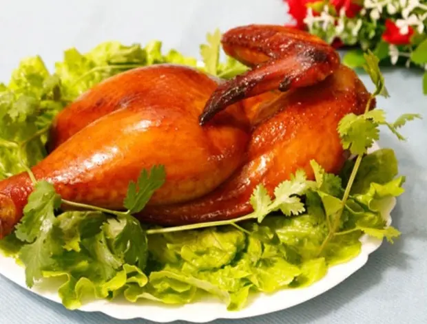 Hình ảnh Gà Nướng Mật Ong 1/2 Con Cắt Sẵn 