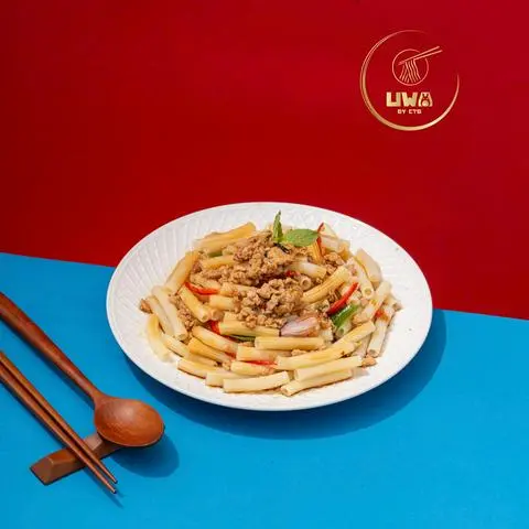 Hình ảnh Nui Khô Gà Xào Lá Quế Thái Lan