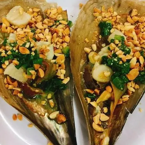 Hình ảnh Combo 2 Sò Mai Nướng Tiêu Xanh