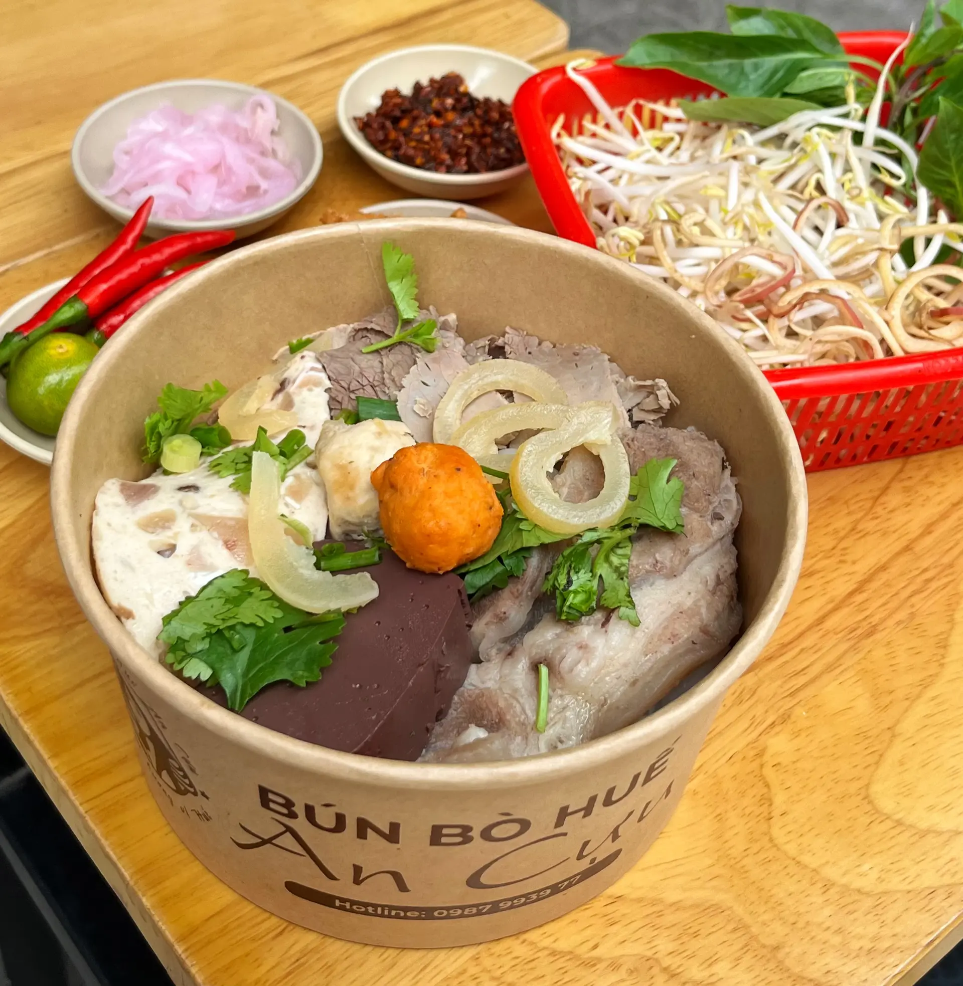 Hình ảnh Tô đầy đủ	