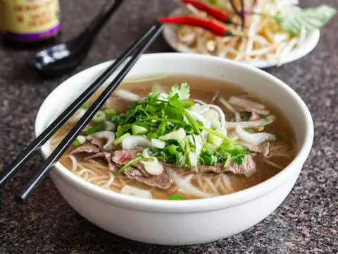 Hình ảnh Phở gầu