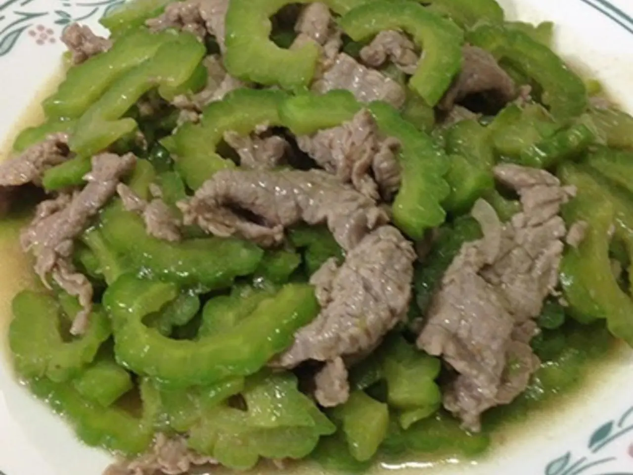 Hình ảnh Cơm chiên khổ qua xào bò