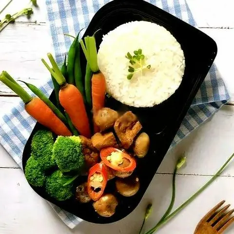 Hình ảnh Cơm đậu khuôn chiên xả - fried tofu with lemongass