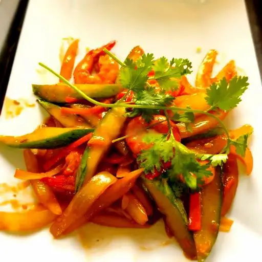 Hình ảnh Cơm chiên dương châu - tôm xào củ hành