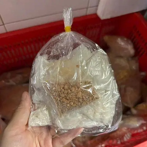 Hình ảnh Bánh tráng phơi sương muối hột