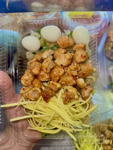 Hình ảnh Bánh tráng tỏi Mỡ Hành Tóp Mỡ