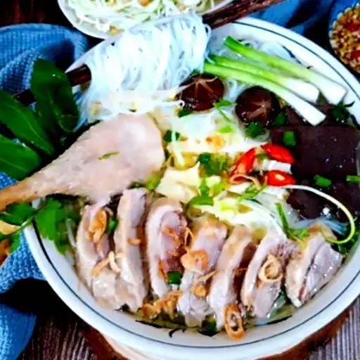 Hình ảnh Bún măng ngan đặc biệt