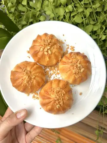 Hình ảnh Bánh bao bơ tỏi (4 cái)