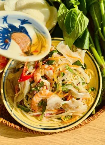 Hình ảnh Gỏi đu đủ tai heo - phần 2 người