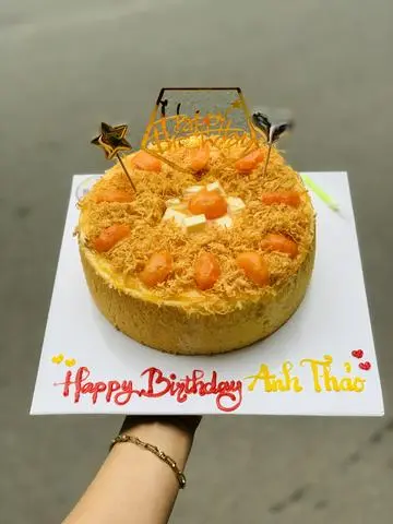 Hình ảnh [Ổ to 20cm] Bông lan trứng muối (hộp giấy sinh nhật)