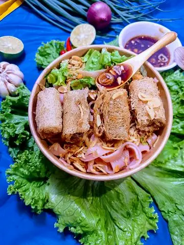 Hình ảnh TCG  Mì Ngâm Tương - Cha Giò Rế Chiên Giòn