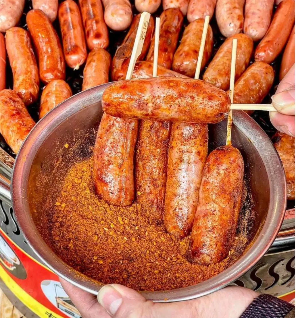 Hình ảnh Lạp xưởng nướng đá