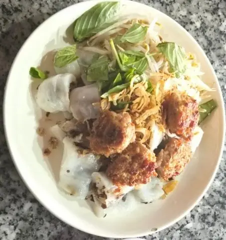 Hình ảnh Bánh cuốn thịt nướng