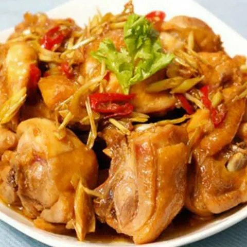 Hình ảnh Cơm Gà Kho Sả Ớt
