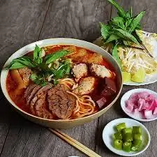 Hình ảnh Bún bò Huế giò thập cẩm