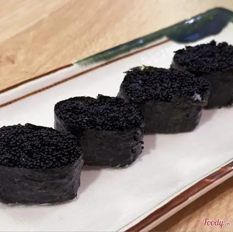 Hình ảnh Sushi trứng cá đen