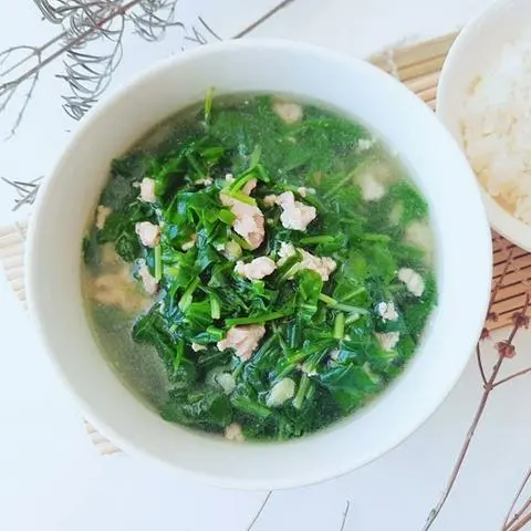 Hình ảnh Canh bó xôi thịt bằm