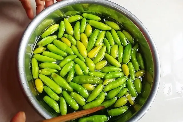 Hình ảnh 50 gram Ớt Xiêm Ngâm Giấm