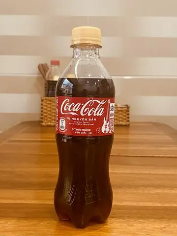 Hình ảnh Coca-cola chai 390ml lạnh