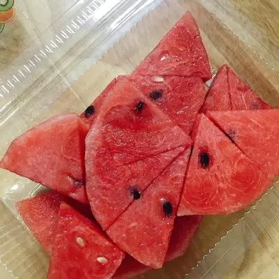 Hình ảnh Dưa Hấu 400g