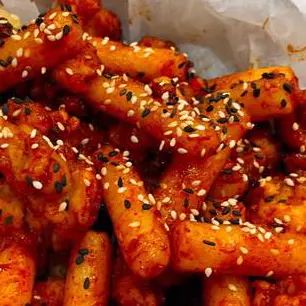Hình ảnh Bánh Gạo Sốt Hàn Quốc