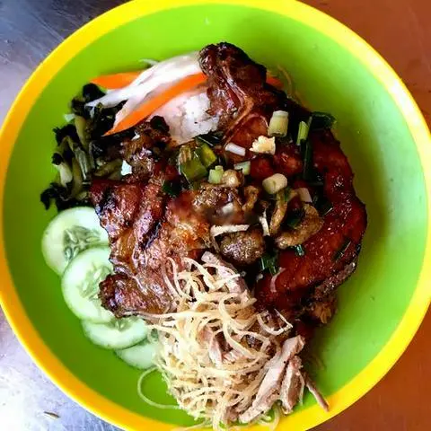 Hình ảnh Cơm tấm sườn bì
