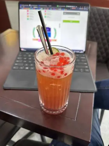 Hình ảnh Trà dâu bạc hà