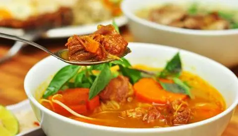 Hình ảnh Hủ Tiếu Mì Gói Bò Kho 