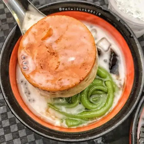 Hình ảnh tàu hủ sương sáo bánh lọt có flan