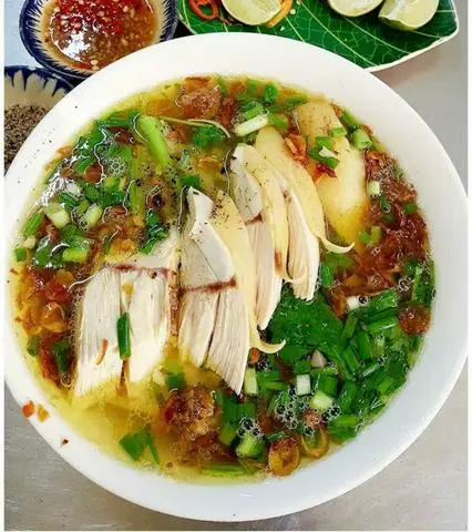 Hình ảnh Hủ Tiếu Mì Gà Xé