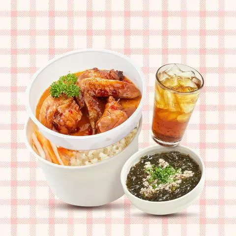 Hình ảnh Combo Cơm Gà Xốt Me, Canh Rong Biển, Nước Sâm Hạt Chia