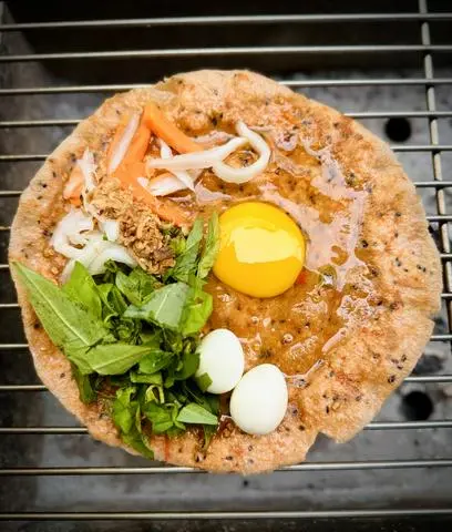 Hình ảnh Bánh tráng nướng mắm ruốc vỏ bánh tôm