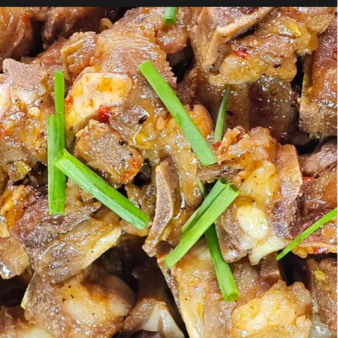 Hình ảnh Cơm Sườn Sụn Kho Tiêu